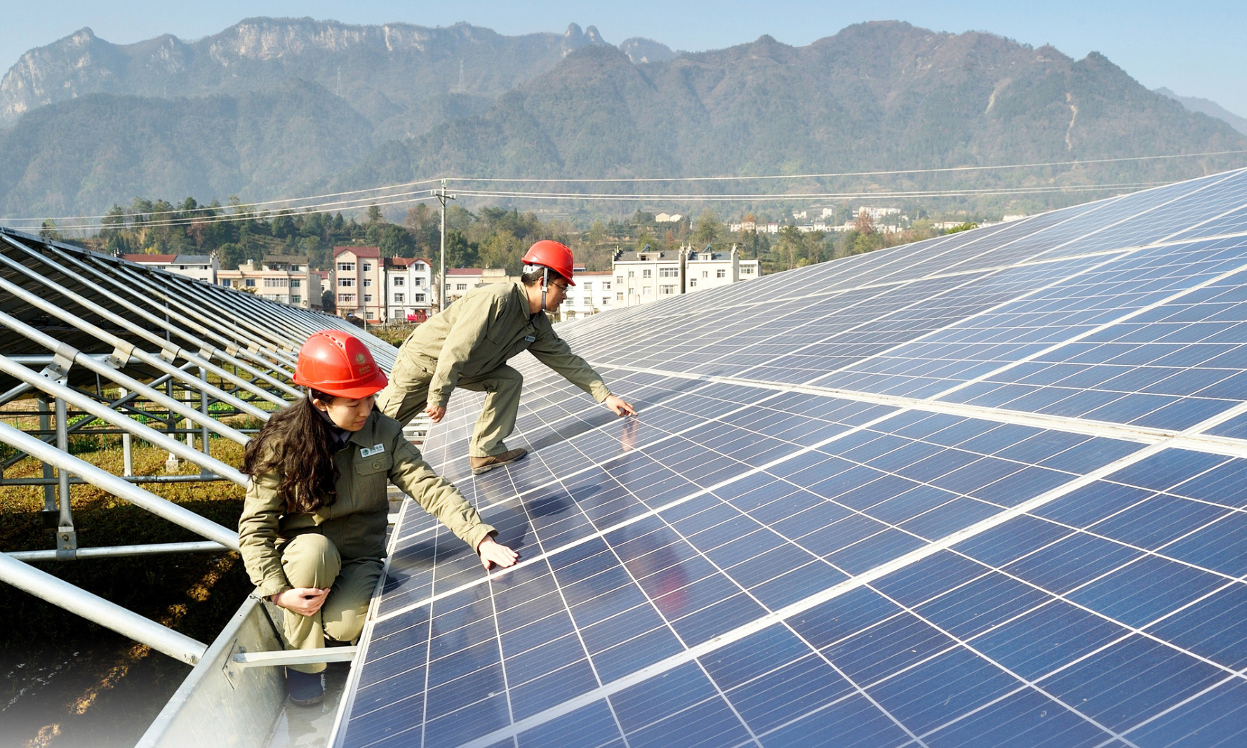 湖北秭歸光伏扶貧工程。