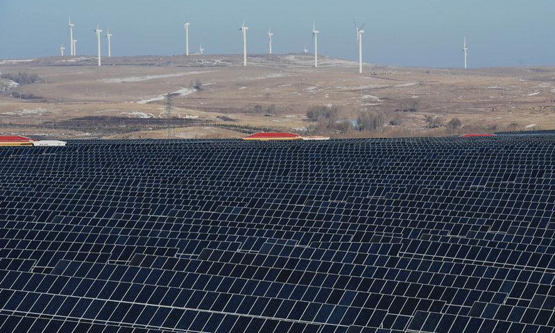 12月27日，具備虛擬同步機功能的新能源電站在位于河北張家口的國家風光儲輸示范電站建成投運。（新華社記者 楊世堯 攝）