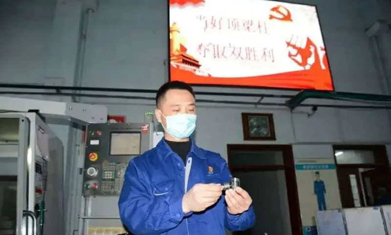 兵器工業集團豫西集團吉林江機公司把員工的生命健康安全放在第一位，備齊防疫物資，從人員流動入手加強管控，做好輿情引導，在員工中廣泛樹立“戰‘疫’必勝”的信心。一季度經營收入同比增長256%，按計劃完成了19種主營產品54個批次生產任務。