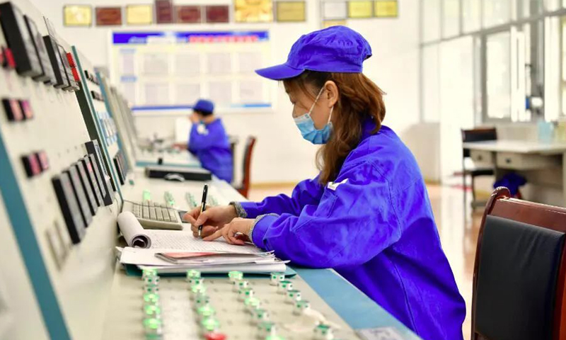 自復工復產以來，北化研究院集團惠安公司克服人員緊缺，原材料供應滯后等困難，在抓好疫情防控的同時，周密部署，合理安排生產，一季度工業總產值同比增加15.1%。重點民品絲束、二醋片、甲基纖維素等產銷兩旺，五家重點民品合資公司實現盈利。