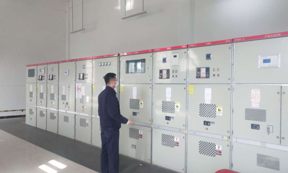 3月11日，航空工業航宇正式按下“開工鍵”，一方面采取嚴格的疫情防控措施確保職工生命安全和身體健康，另一方面有序推進復工復產，科學安排復工復產后的排產計劃，確保全年目標的實現。