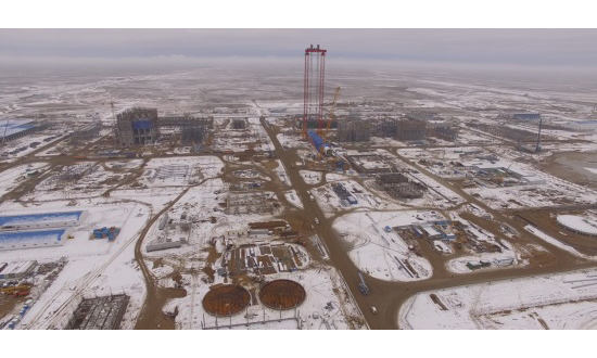 中國化學工程所屬哈薩克斯坦IPCI項目部面對疫情，迅速調整項目整體部署和安排，深挖廣挖哈薩克斯坦國內和周邊國家安裝作業人員資源，列出需求清單，并組織參建單位迅速開展招聘工作，建立一系列管理制度，項目各項工作有序推進。圖為項目全景。