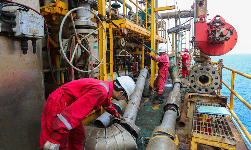 崖城氣田此次棄置裝置拆除與設備利舊項目包括海上和陸地兩個施工環節，其中海上部分作業對象涉及水下裝置、海管立管、壓力容器、地面閥門管線及附屬機電儀器等多型設備。