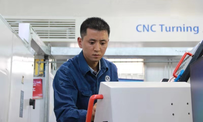 航天科技將對獲各工種決賽前3名的選手授予“航天技能大獎”榮譽稱號，對獲各工種決賽4～6名的選手授予“航天技術能手”榮譽稱號，對獲各工種決賽7～10名的選手頒發“競賽優勝獎”。圖為航天科技第十屆職業技能競賽決賽現場。