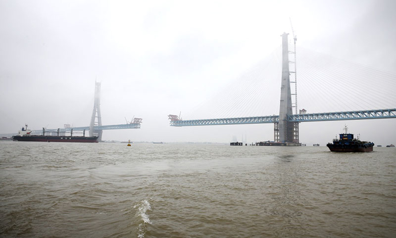 圖為6月27日拍攝的滬通長江大橋。（新華社記者 許叢軍 攝）