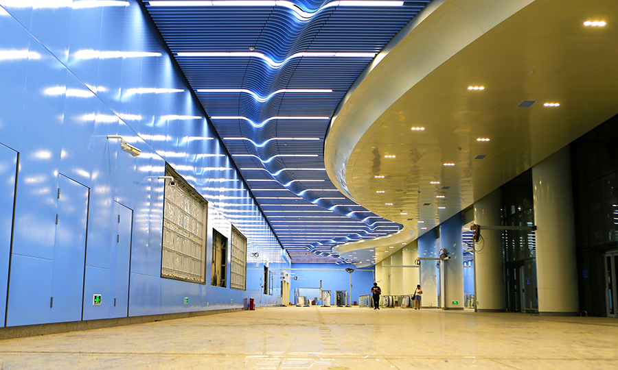 圖為新機場線磁各莊站。