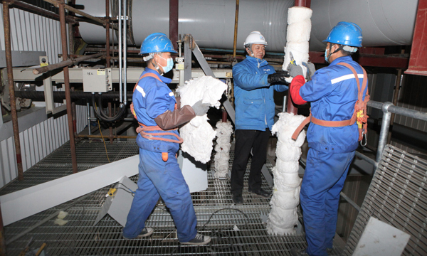 該項目投產后將提供清潔電量2.1億度/年，年消耗當地農林業廢棄物約30萬噸，可節約標煤9.2萬噸，減少二氧化碳、氮氧化物、硫化物的排放，實現能源利用最大化，推進轉型發展，有力促進當地農民就業和創收。圖為項目施工現場。