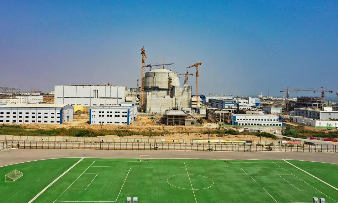 在中巴建交70周年之際，當地時間3月18日，華龍一號海外首堆——巴基斯坦卡拉奇2號機組首次并網成功。