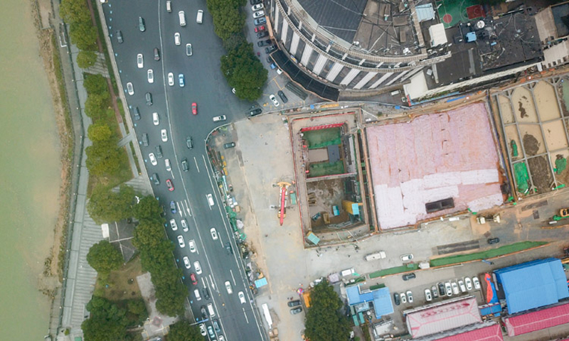 圖為1月26日拍攝的長沙市湘雅路過江通道北線隧道貫通現場。（新華社記者 陳澤國 攝）