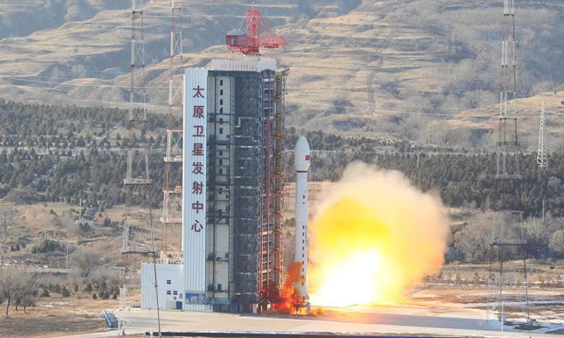 12月27日15時37分，我國在太原衛星發射中心使用長征四號乙運載火箭，成功將高分十一號04星發射升空，衛星順利進入預定軌道，發射任務獲得圓滿成功。新華社發（王曉虎 攝）