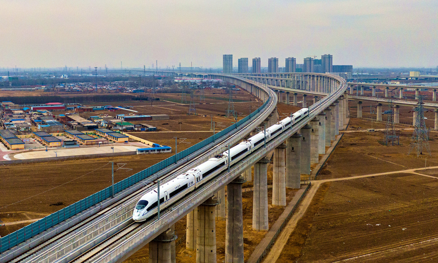 2022年12月30日，中國中鐵旗下中鐵電氣化局參建的京唐城際鐵路正式開通運營，北京站至唐山站最快1小時3分可達。京唐城際鐵路起自北京城市副中心站，終到河北唐山站，正線線路全長148.7公里，共設車站8座，最高設計時速350公里。中鐵電氣化局負責京唐正線、津山線以及京唐津秦下行聯絡線橋梁、路基、站房等施工任務。