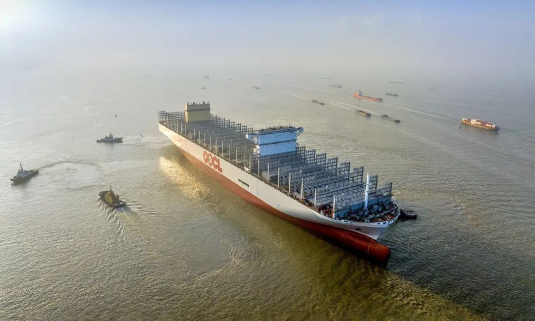 2月16日，中遠海控旗下東方海外貨柜航運有限公司迎來其船隊中的第一艘24188TEU（國際標準箱單位）集裝箱船——“東方西班牙”輪正式命名。該船為中遠海運重工所屬南通中遠海運川崎船舶工程有限公司具有完全自主知識產權建造的24188TEU集裝箱系列船的首制船，將于三月起正式投入公司遠東至西北歐航線運營，為中遠海運雙品牌集裝箱船隊更好地“承運全球”增添力量。