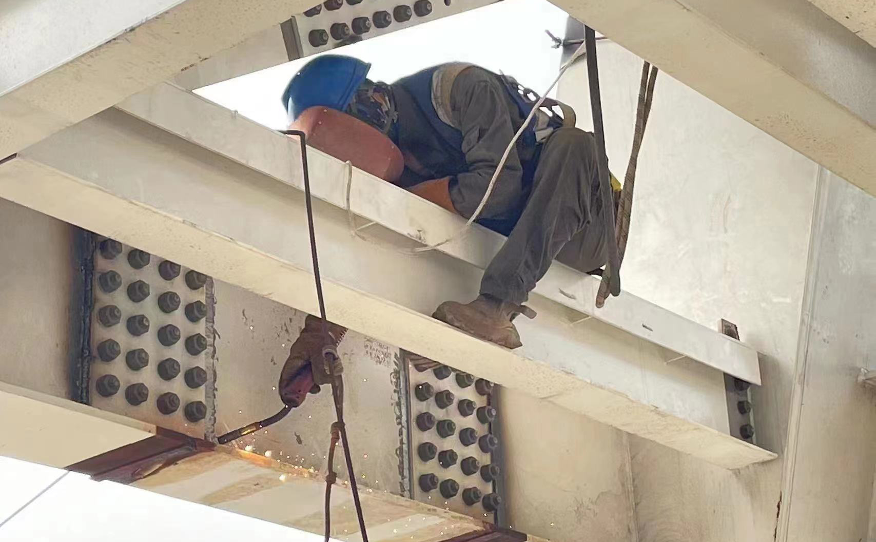 海南商業航天發射場是中國首個開工建設的商業航天發射場，項目建成后，計劃于2024年6月執行首次發射，主要承攬國內外火箭發射業務，進一步提升中國商用火箭發射能力。