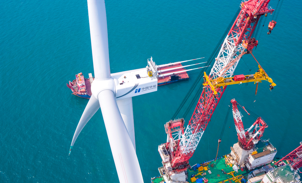 該項目對海南清潔能源島建設和深海智能裝備制造具有重要引領示范作用，對優化改善海南清潔能源裝機結構、實現“雙碳”戰略目標、打造新質生產力重要實踐地具有重要意義。