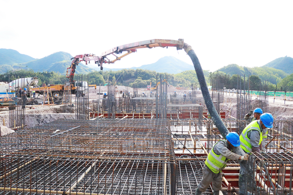 長泰1000千伏變電站建設現場 (2)_副本.jpg