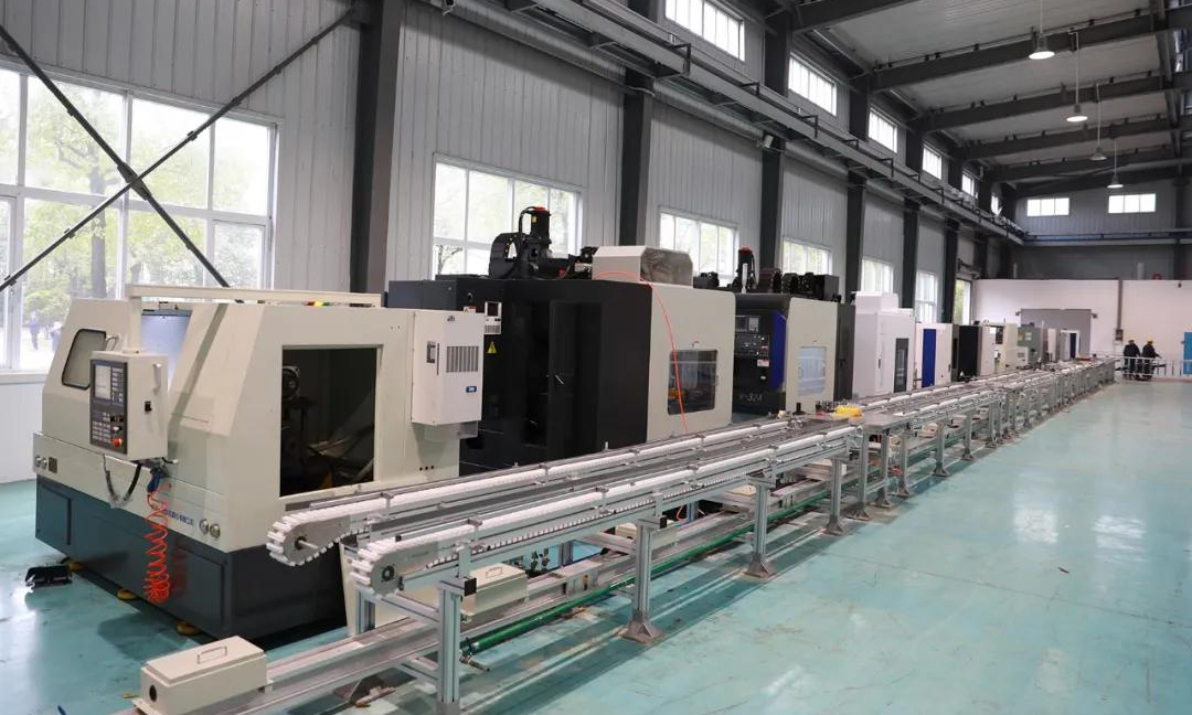 湖南江濱熱成像紅外體溫智能檢測系統“上崗”，智能識別人臉、智能監測人流，實現了快速高效地測量大批量人群體溫；發揮自動化生產線等智能裝備作用，截至目前，公司鑄造自動澆注單元人均產量是人工澆注單元的1.61倍，機加自動生產日均線產出高出計劃要求19%。