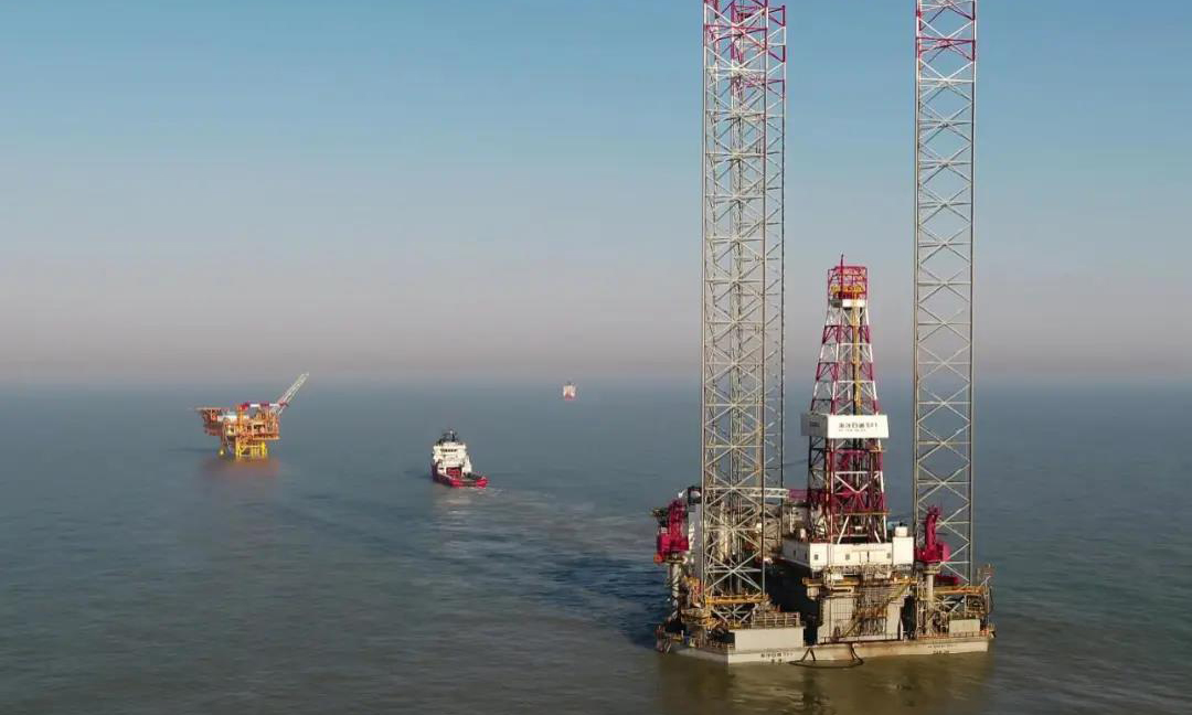 這個千億方級大氣田可供百萬人口城市的居民使用上百年，截至2019年底，該氣田探明油氣地質儲量已增至3億噸左右油當量，這將極大增強華北地區的天然氣供應能力，也將為京津冀協同發展、雄安新區建設等提供更加安全的能源保障。