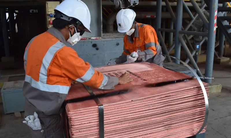 近日，中國兵器工業集團所屬企業穩步推進重點工作，在抓好疫情防控工作的前提下，有序組織生產運營，打出一系列“組合拳”，取得積極成效。一季度，兵器工業集團北方公司各海外在產油田累計產量完成當期目標的102%，礦產業務營業收入同比增長10%，利潤總額同比增長26.2%，“一帶一路”重大項目穩步推進，國際工程業務收入利潤均實現同比增長。