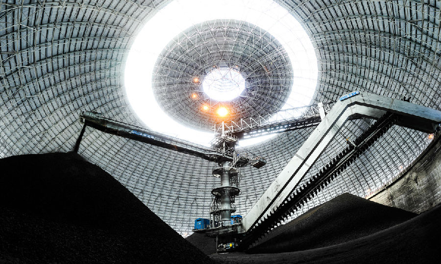 目前神寶能源有兩套地面生產系統倉儲能力20萬噸，快速定量裝車能力達每50秒一節車皮，形成現代化集約規模化大生產格局，煤炭生產能力迅速提升。