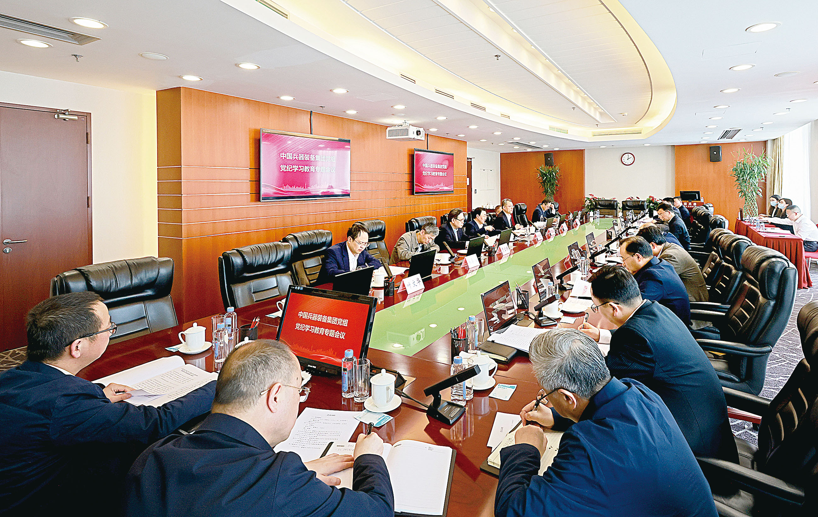 中圖.jpg 中圖.jpg